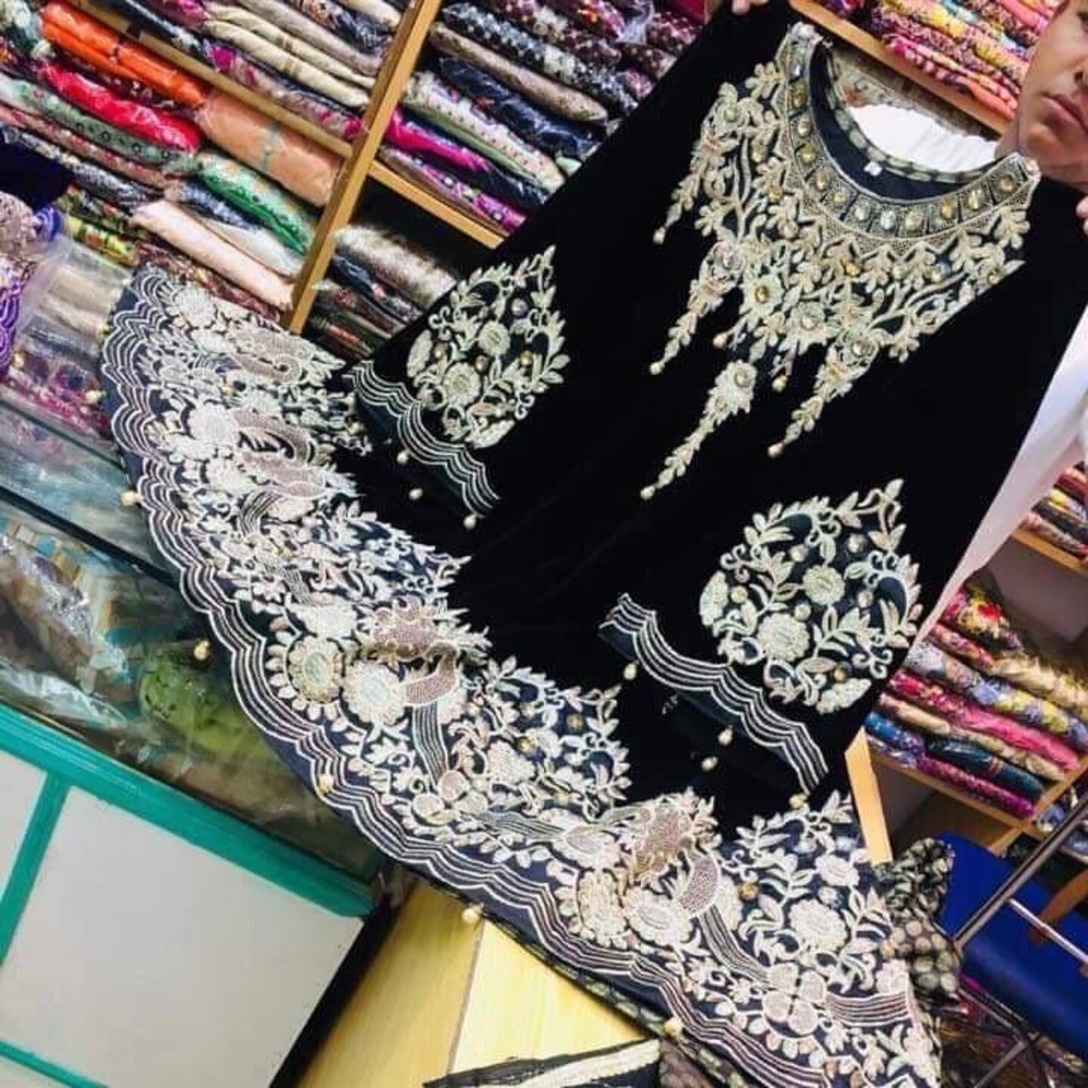 Valvet dress